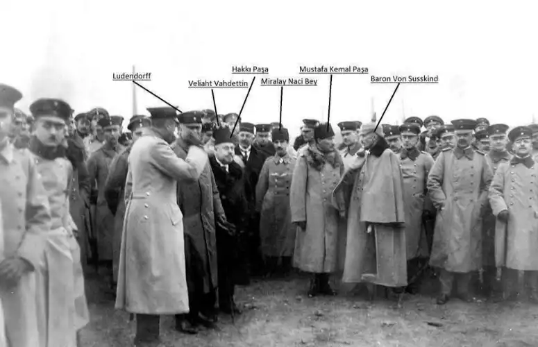1917 Aralık’ında Savaşın Gölgesinde Bir Operet Gecesi: Mustafa Kemal ile Vahdettin’in Berlin’deki Tarihî Akşamı