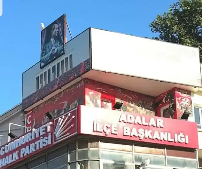 Adalar Belediyesi’nde ‘Gizli Maaş’ ve ‘Kaynağı Belirsiz Sermaye’ İddiaları Ortalığı Karıştırdı