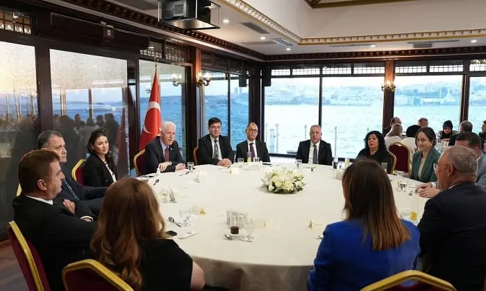 Adalar Kaymakamı Abdurrahman İnan Emekliliğe Uğurlandı