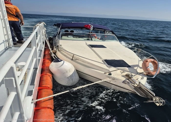 Büyükada Açıklarında Sürüklenen Tekne Kıyı Emniyeti Tarafından Kurtarıldı