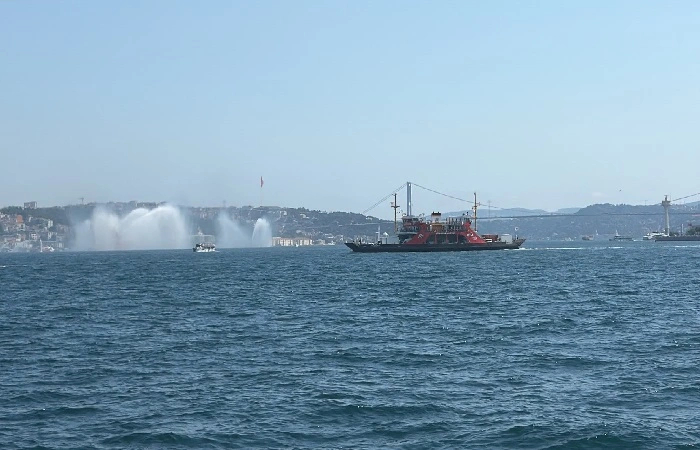 İstanbul Boğazı’nda Kabotaj Bayramı Coşkusu: Nene Hatun ve Kıyı Emniyeti Gemilerinden Görsel Şölen