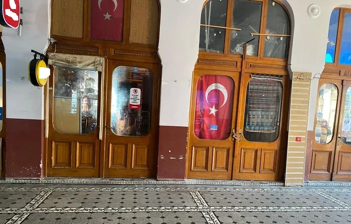 Büyükada İskelesi’nde “Çifte Standart” İddiası: Aynı Durumdaki Esnafa Farklı Tarife!