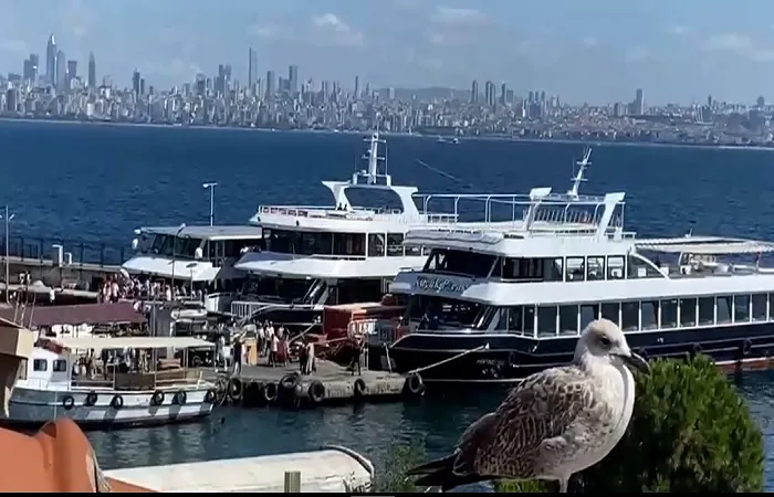 Kınalıada’da Turist İzdihamı: Adalar Kapasitesini Aştı